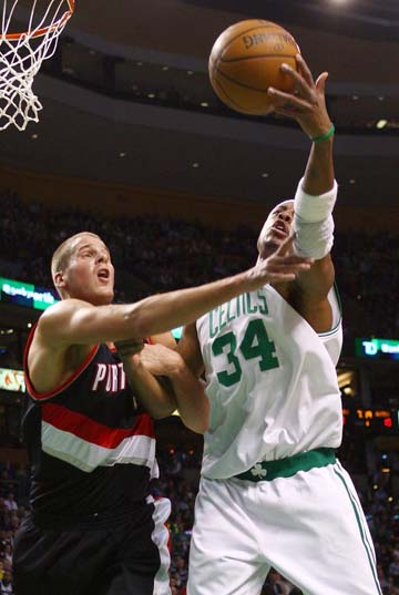 贴地扫射 贴地扫射